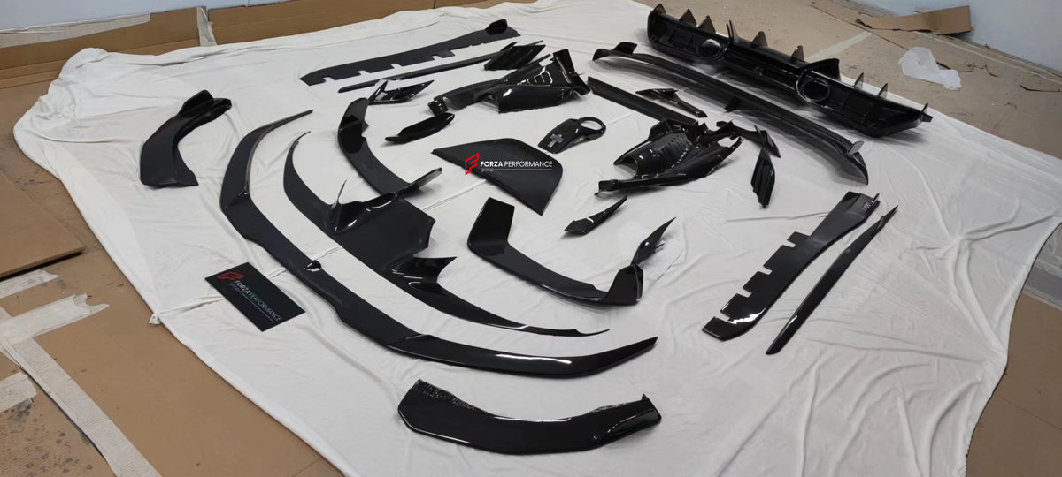 CARBON FIBER BODY KIT for FERRARI F8 Tributo Paktechz Set includes: Front lip Side skirts Rear diffuser Rear wing spoiler Production time: 10 days Material: Real carbon fiber