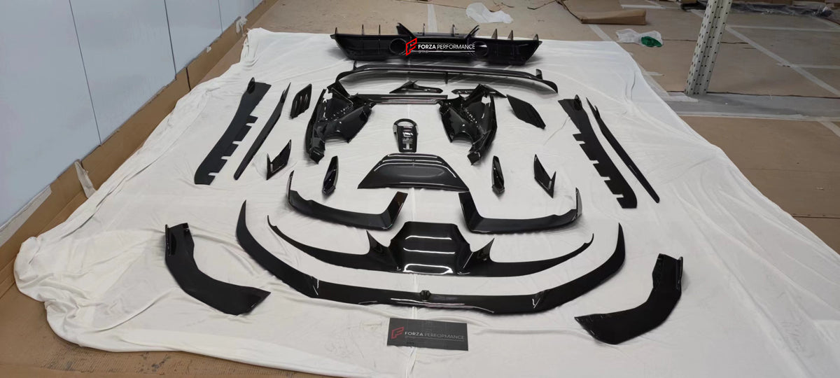 CARBON FIBER BODY KIT for FERRARI F8 Tributo Paktechz Set includes: Front lip Side skirts Rear diffuser Rear wing spoiler Production time: 10 days Material: Real carbon fiber