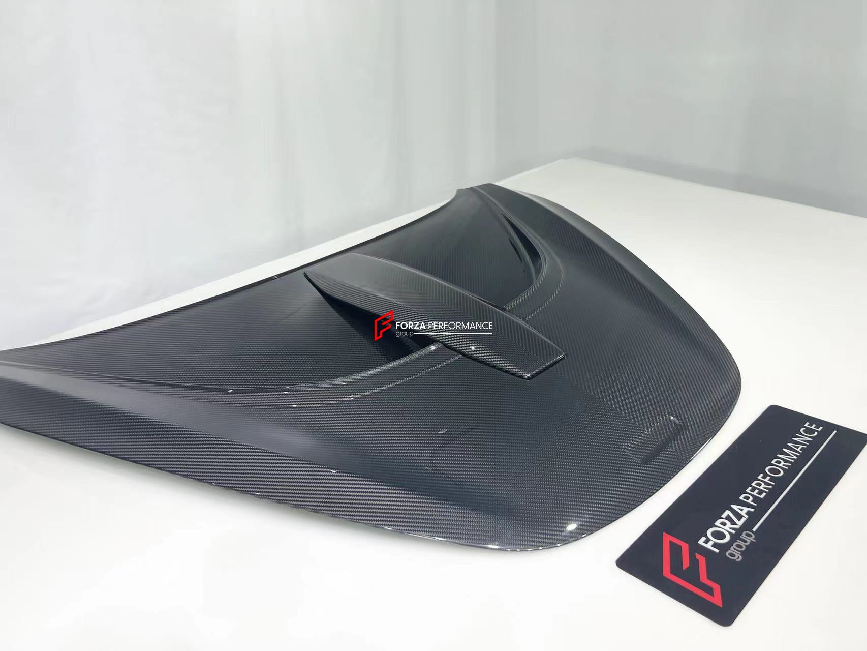 NOVITEC STYLE CARBON FIBER HOOD BONNET for MCLAREN 720S 2017+  Set includes:  Hood