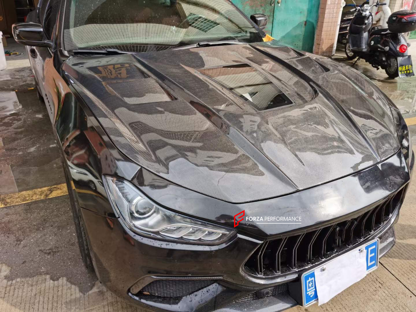CARBON HOOD for MASERATI QUATTROPORTE 2013 - 2016    Set includes:  Hood