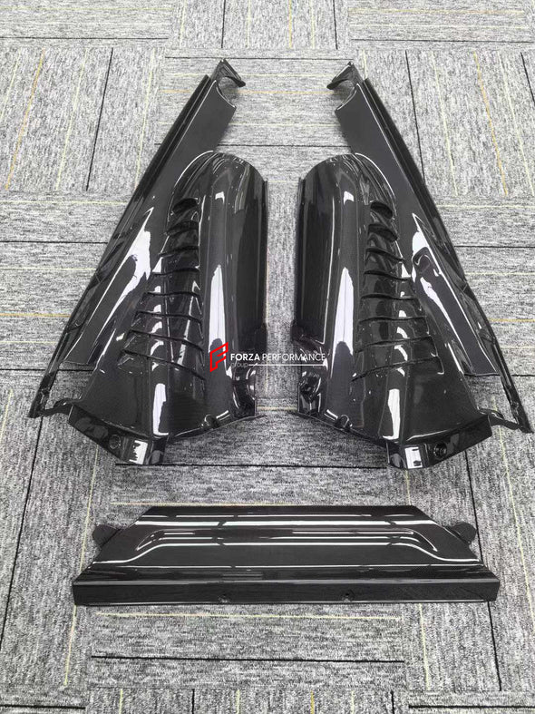 CARBON INTERIOR KIT for FERRARI F8

Set includes:

Shift Paddles
Engine Cover
Center Console Box
Door Panels