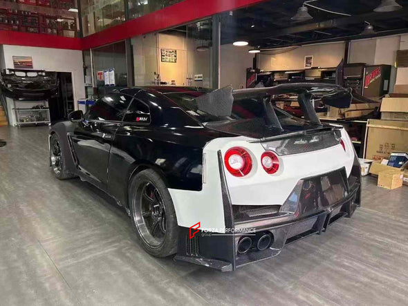 CONVERSION DRY CARBON BODY KIT for NISSAN GT-R R35 2007 - 2016 | 2016 - 2023 to NISSAN GT-R R35 2024+

Set includes:

Front Bumper
Headlights
Front Fog Lights
Side Skirts
Rear Bumper
Rear Trunk
Rear Spoiler
Tail Lights