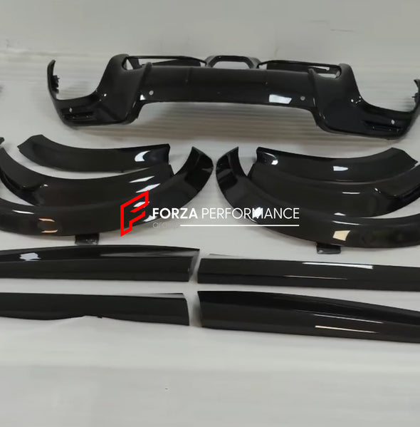 DRY CARBON OEM PARTS for FERRARI PUROSANGUE  Set includes:  Front Lip Side Fenders Side Skirts Rear Diffuser