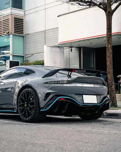 DRY CARBON REAR WING SPOILER for ASTON MARTIN VANTAGE V12 2022+

Set includes:


Rear Wing Spoiler