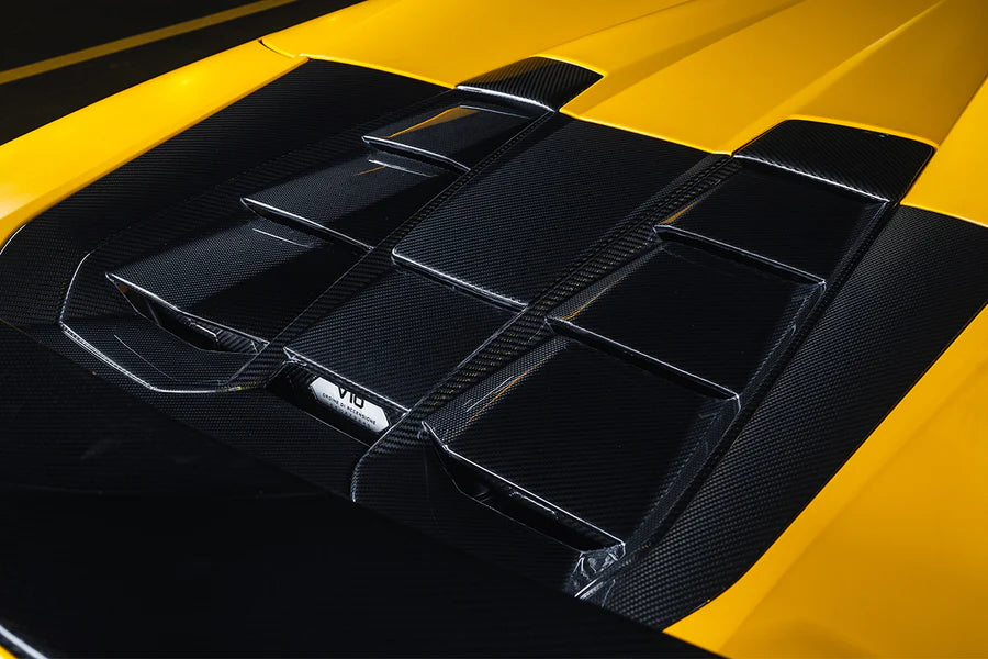 ENGINE COVER LID for Lamborghini Huracan EVO Spyder 2019 - 2024
Set includes:

Engine Cover Lid
Material: Dry Carbon

NOTE: Professional installation is required.