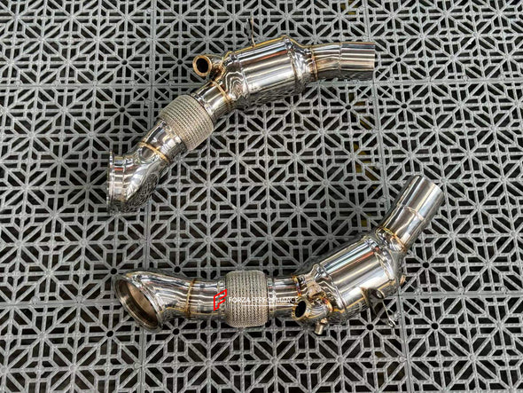 EXHAUST CATLESS DOWNPIPE for FERRARI SF90 4.0T  Material: Stainless Steel  Optionally:  For extra cost we can add heat shield protection 200 cell catalytic converter Production time: 10 working days  NOTE: Professional installation is required.