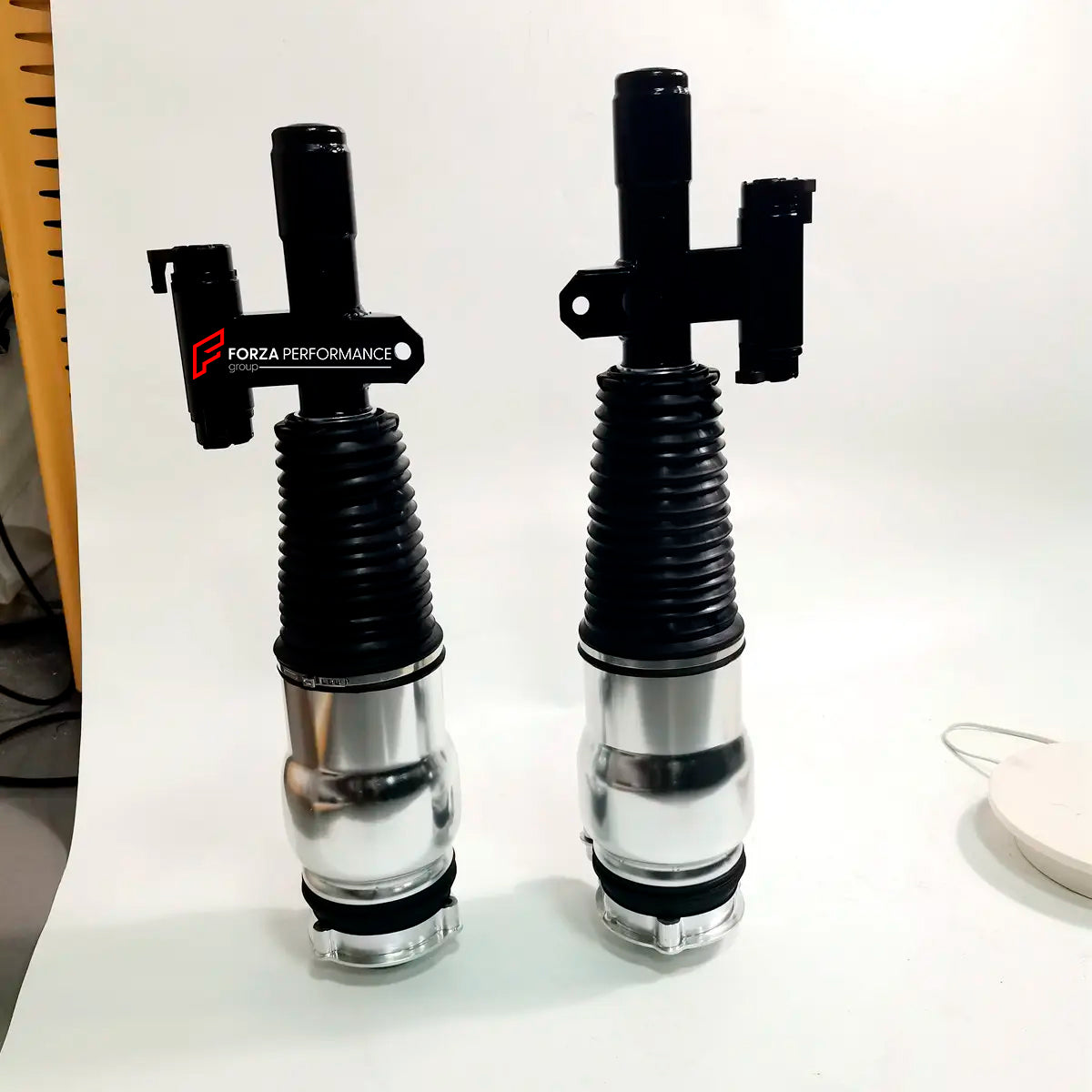 FRONT AIR SUSPENSION SHOCK ABSORBER STRUT SPRING SHOCK ABSORBER for ROLLS-ROYCE CULLINAN 2018-2024