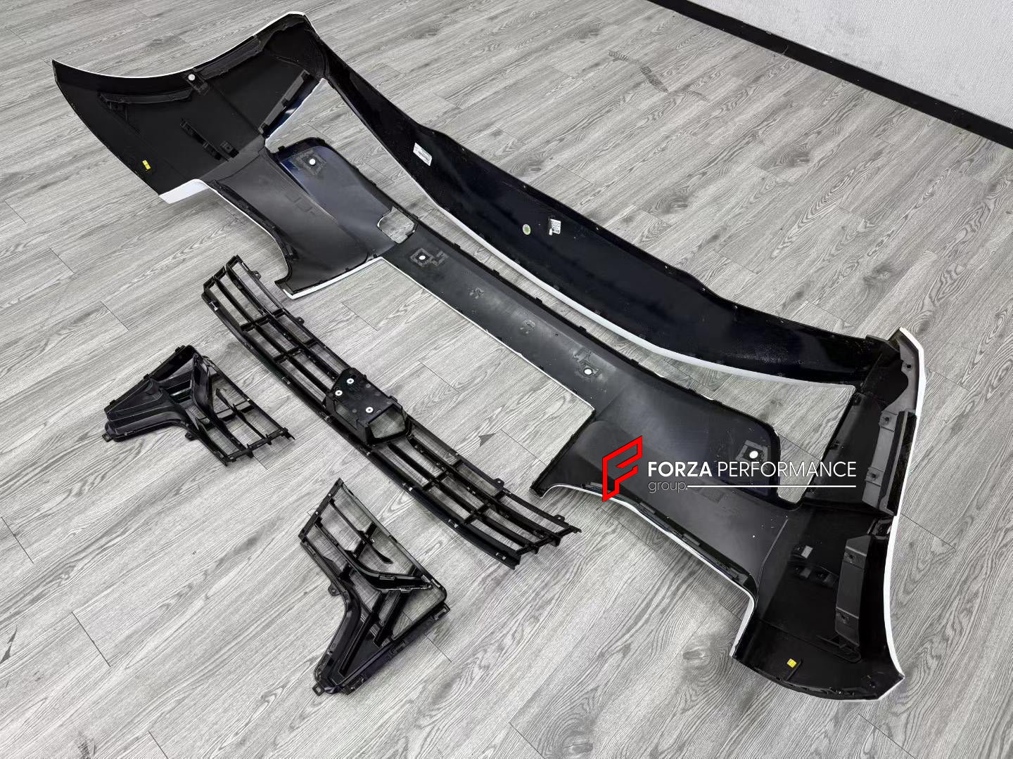 FRONT BUMPER for ROLLS ROYCE GHOST II FACELIFT 2025+

Set includes:

Front Bumper Assembly

Material: Platic

NOTE: Professional installation is required

Why “Contact Us for Pricing”?