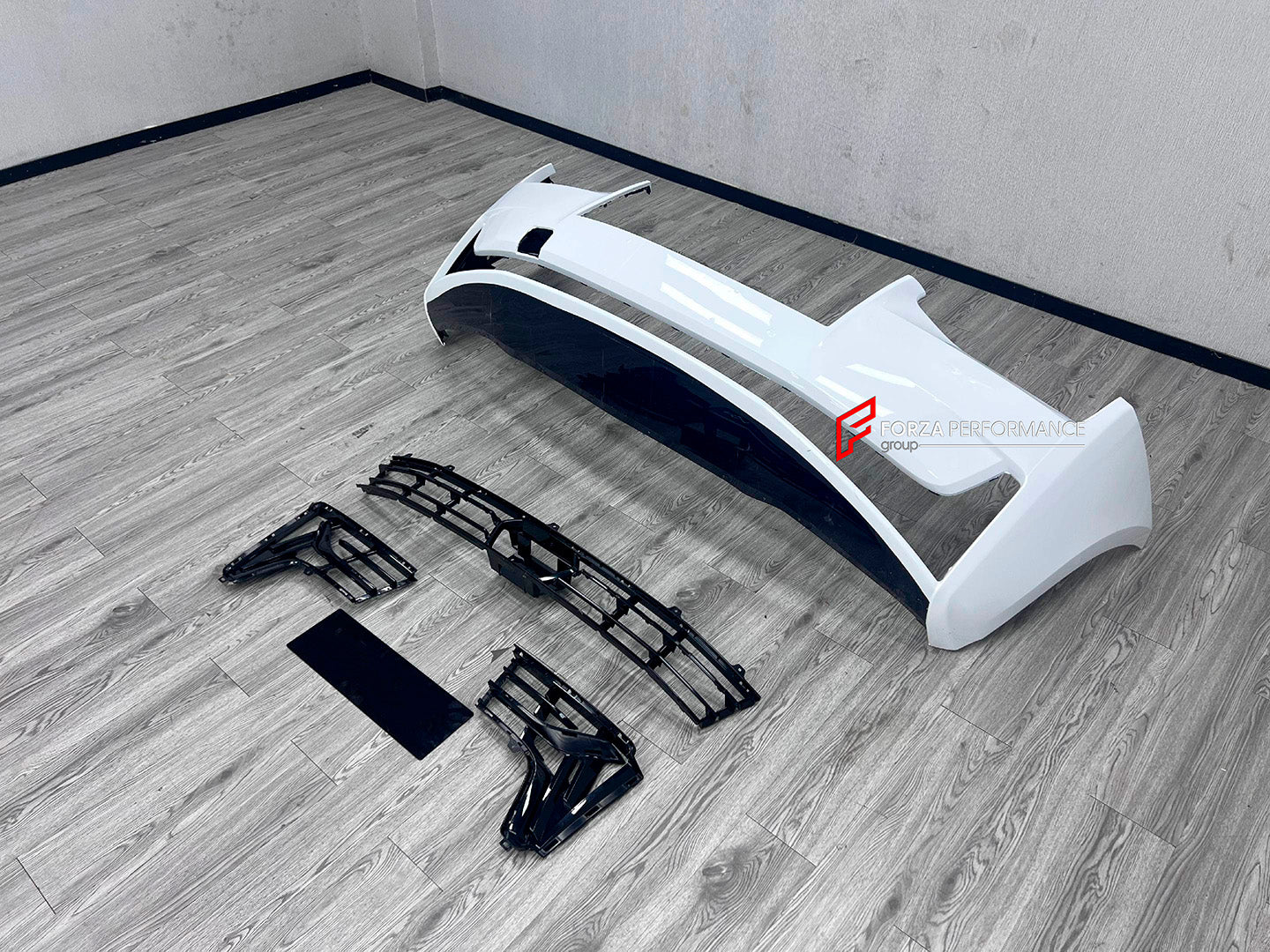 FRONT BUMPER for ROLLS ROYCE GHOST II FACELIFT 2025+

Set includes:

Front Bumper Assembly

Material: Platic

NOTE: Professional installation is required

Why “Contact Us for Pricing”?