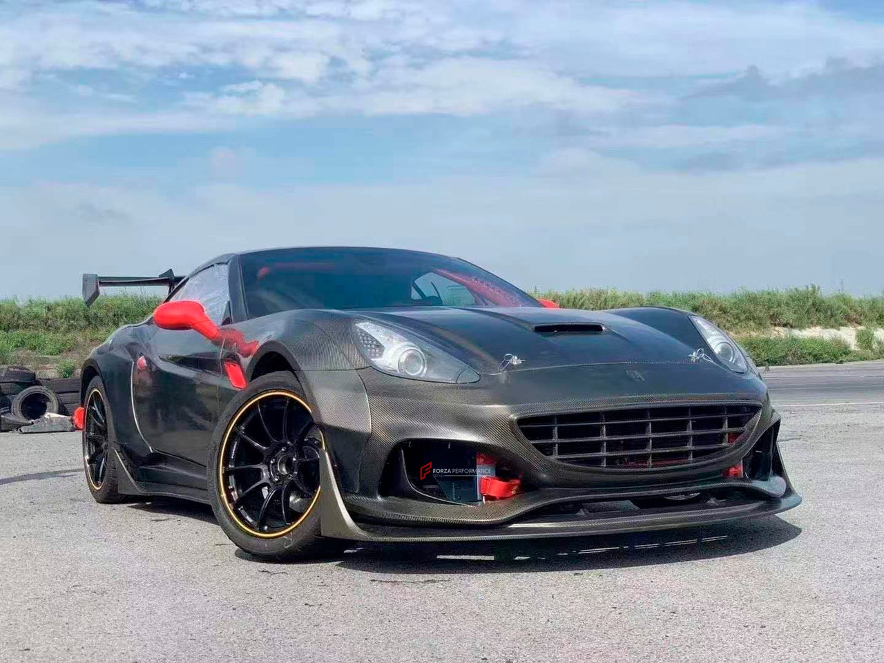 FRP FRONT BUMPER WITH DRY CARBON LIP FOR FERRARI CALIFORNIA 2009-2014