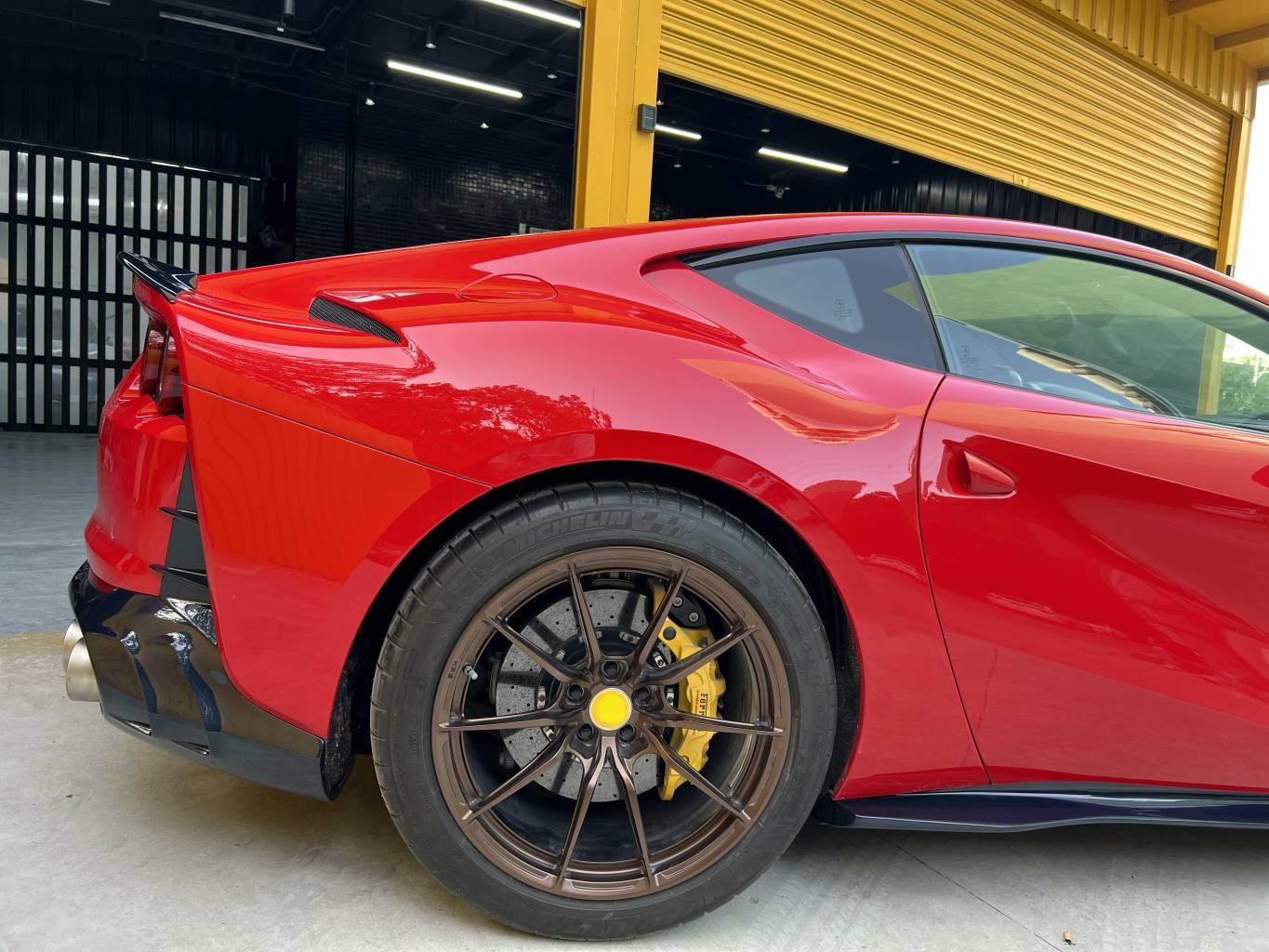 Carbon Fiber Body Kit 2018+ Ferrari 812 Superfast | GTS

Set includes:

Front Lip
Front Bumper Air Vent
Front Bumper Canards
Hood
Mirror Covers
Door Siils
Side Skirts
Side Fenders
Engine Pannels
Trunk Spoiler
Rear Diffuser

Material: Dry Carbon

Note: Professional installation is required

Production time: 20 days

Payment ►
Visa

Mastercard

PayPal with a credit card (add 4.4% at checkout)
Payoneer
Cryptocurrency
Shipment ►
By express DHL/UPS/TNT/FedEx
To the local international airport
Special line by air