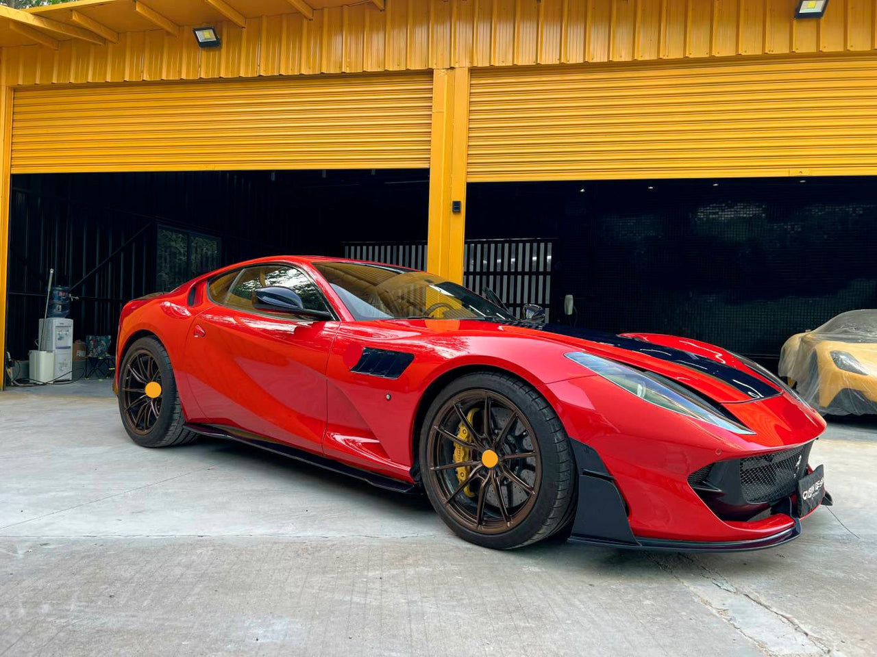 Carbon Fiber Body Kit 2018+ Ferrari 812 Superfast | GTS
Set includes:
Front Lip
Front Bumper Air Vent
Front Bumper Canards
Hood
Mirror Covers
Door Siils
Side Skirts
Side Fenders
Engine Pannels
Trunk Spoiler
Rear Diffuser
Material: Dry Carbon
Note: Professional installation is required
Production time: 20 days
Payment ►
Visa
Mastercard
PayPal with a credit card (add 4.4% at checkout)
Payoneer
Cryptocurrency
Shipment ►
By express DHL/UPS/TNT/FedEx
To the local international airport
Special line by air