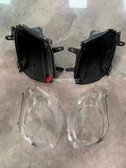 HEADLIGHTS LENS for BENTLEY BENTAYGA 2020 - 2022

Set includes:

Headlights Lens

Note: Professional installation is required.