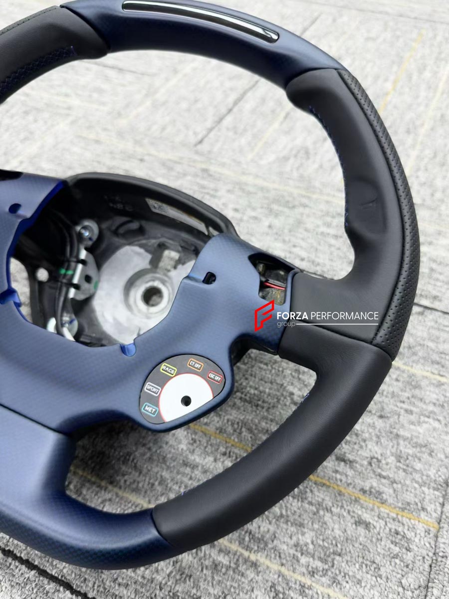 CARBON LEATHER STEERING WHEEL for FERRARI 458 SPIDER ITALIA SPECIALE 2009 - 2016
Set includes:

Steering Wheel
Material: Carbon + Leather

NOTE: Professional installation is required.
