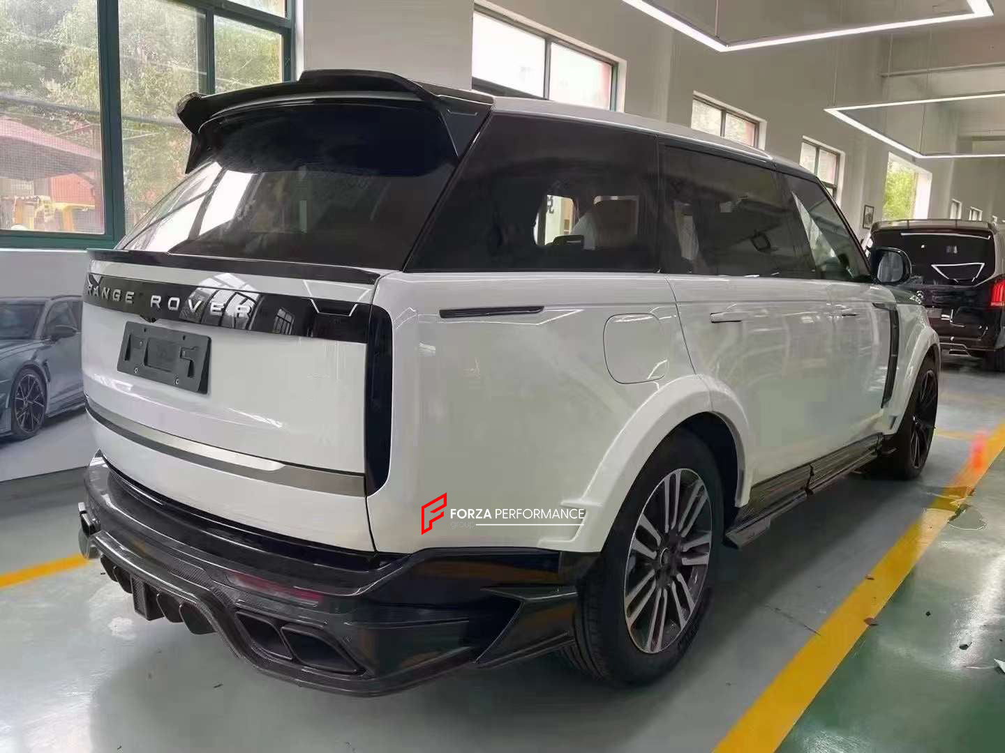 Range Rover L460 Rear Rattle MANSORY STYLE CARBON BODY KIT for LAND ROVER RANGE ROVER L460 EXECUTIVE ...