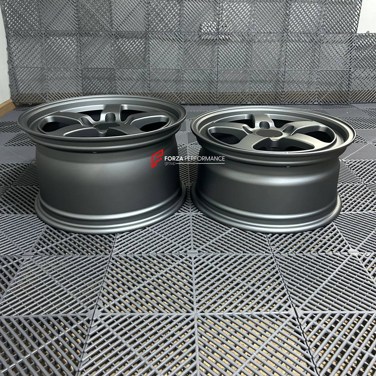 MOMO ETNA M111 STYLE 17 INCH FORGED WHEELS RIMS for PORSCHE 911