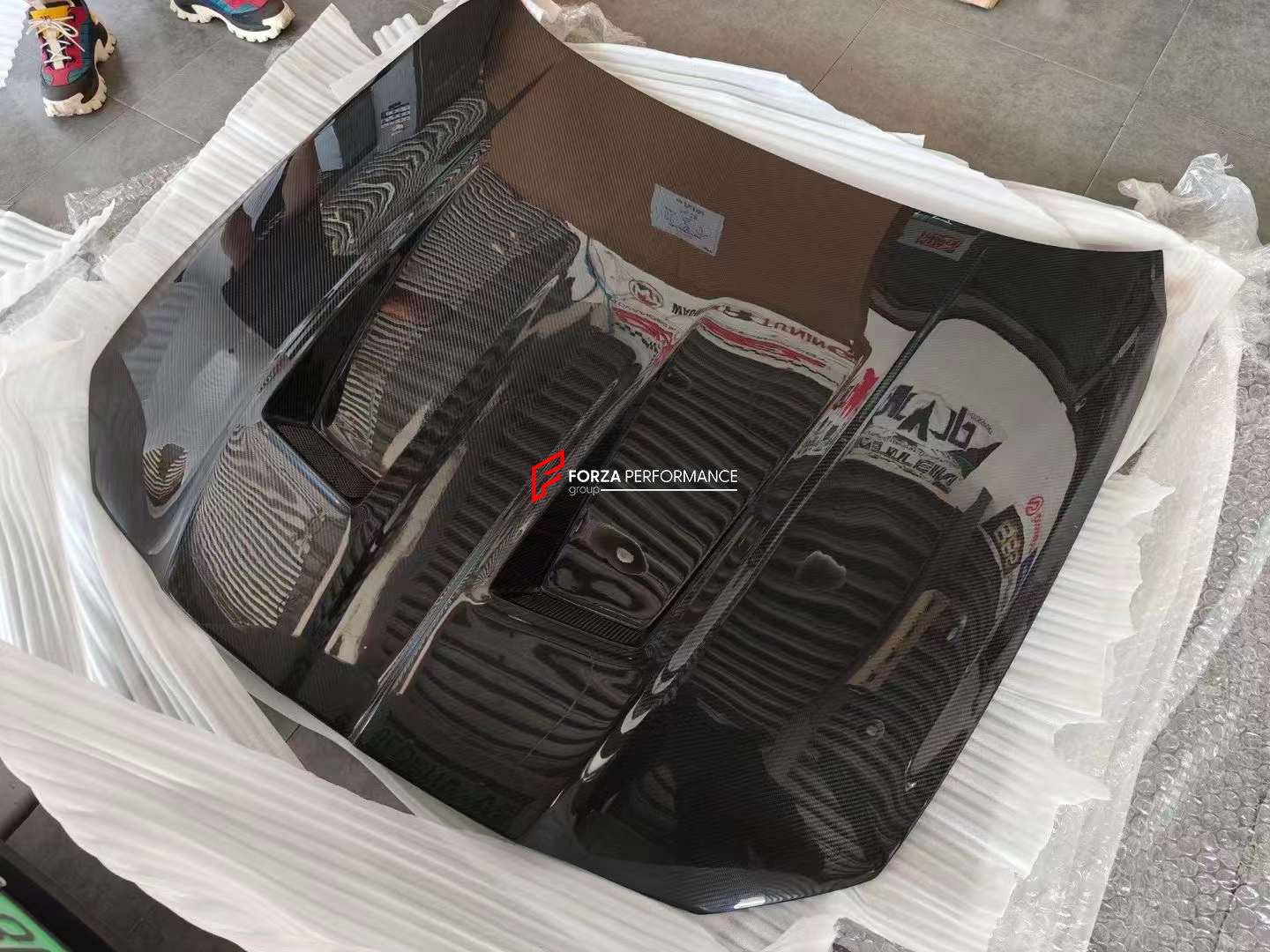 CARBON HOOD for BMW M3 G80 M4 G82 G8X 2020+

Set includes:

Hood

Material: Carbon Fiber
Note: Professional installation is required.