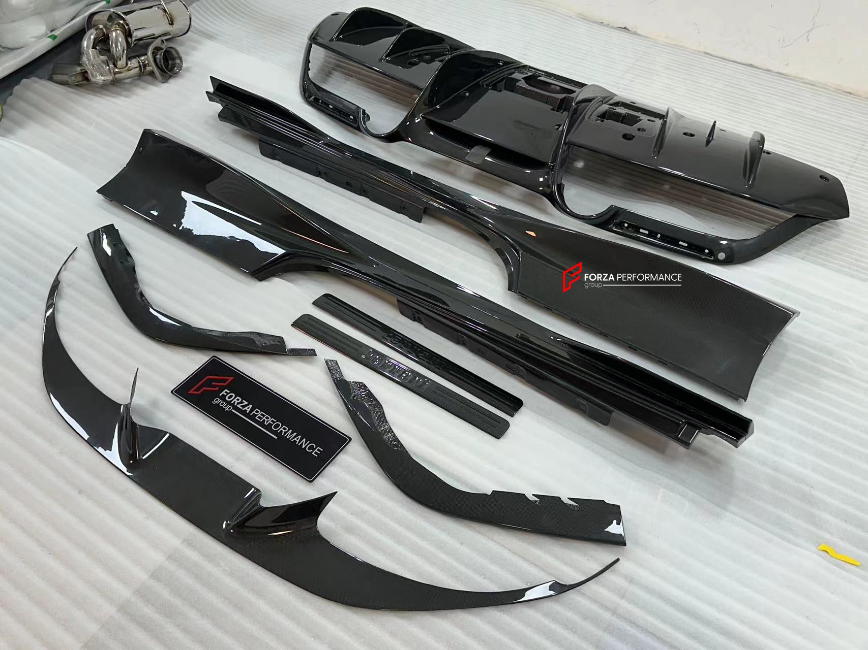 DRY CARBON BODY KIT for FERRARI F8 | OEM STYLE

Set includes:

Front Lip
Front Canards
Side Skirts
Rear Diffuser
Engine Cover

Material: DRY Carbon Fiber

Note: Professional installation is required.

* Contact us for pricing