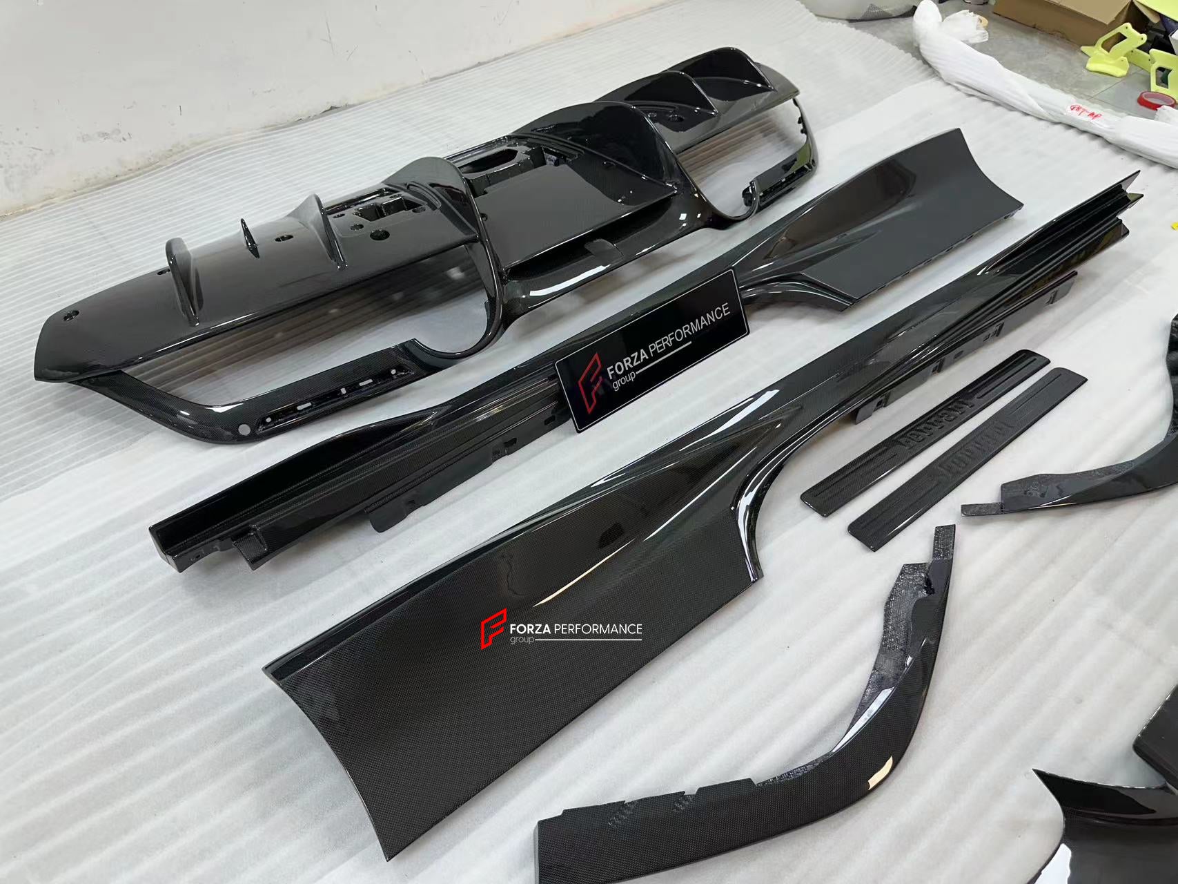 DRY CARBON BODY KIT for FERRARI F8 | OEM STYLE

Set includes:

Front Lip
Front Canards
Side Skirts
Rear Diffuser
Engine Cover

Material: DRY Carbon Fiber

Note: Professional installation is required.

* Contact us for pricing