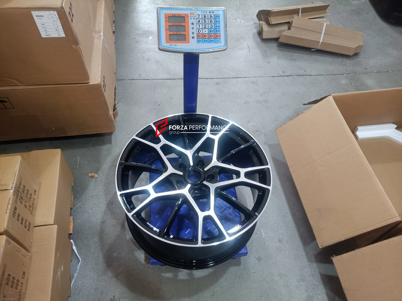OEM VANTAGE AMR STYLE 22 INCH FORGED WHEELS RIMS for ASTON MARTIN RAPIDE S 2014