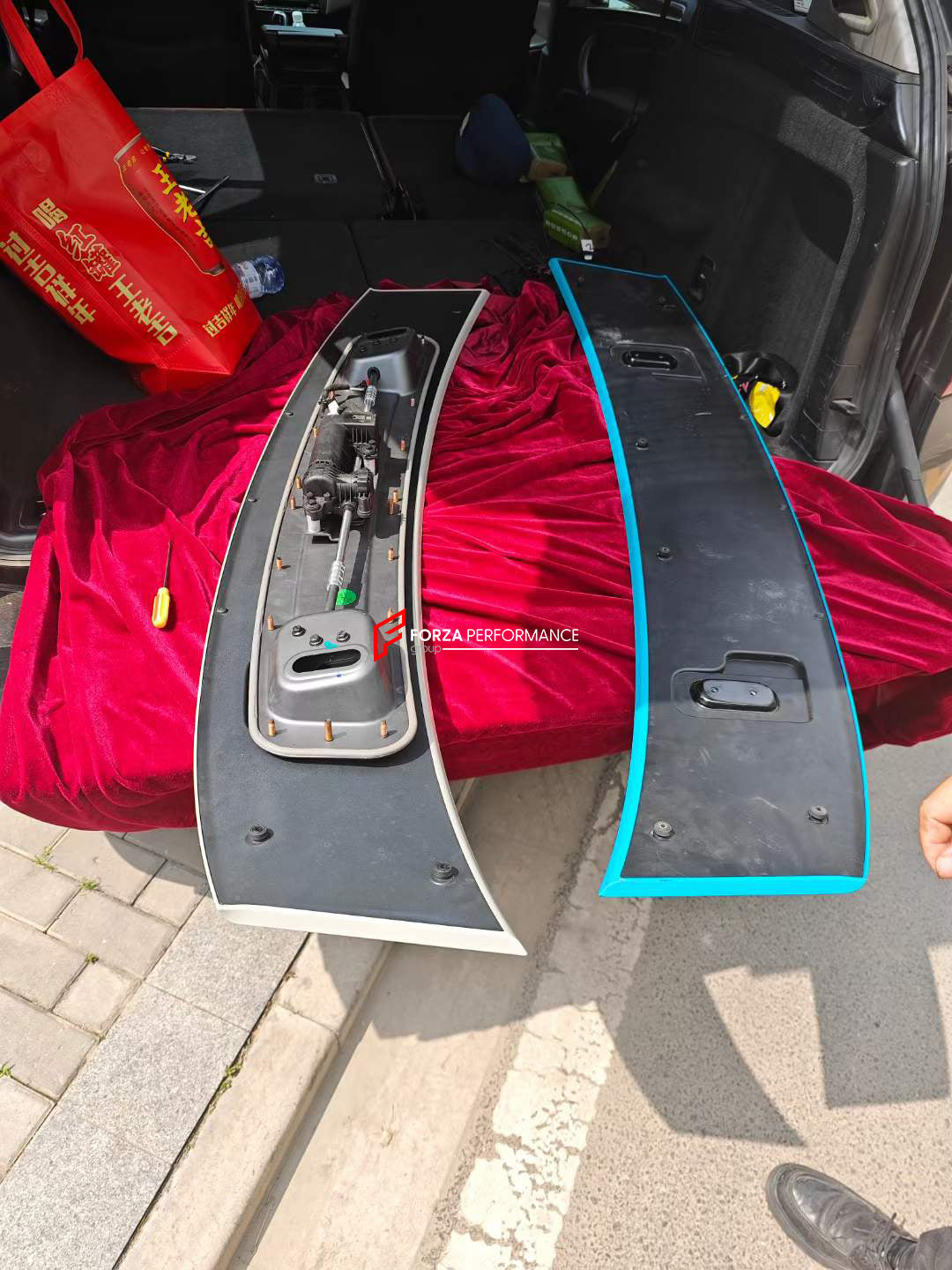 ELECTRIC REAR SPOILER for XIAOMI SU7  Set includes:  Rear Spoiler