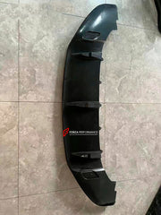REPLACEMENT FRONT LIP and REAR DIFFUSER for BENTLEY BENTAYGA 2020+

Set includes:

Front Lip
Rear Diffuser

Material: Plastic

NOTE: Professional installation is required.
