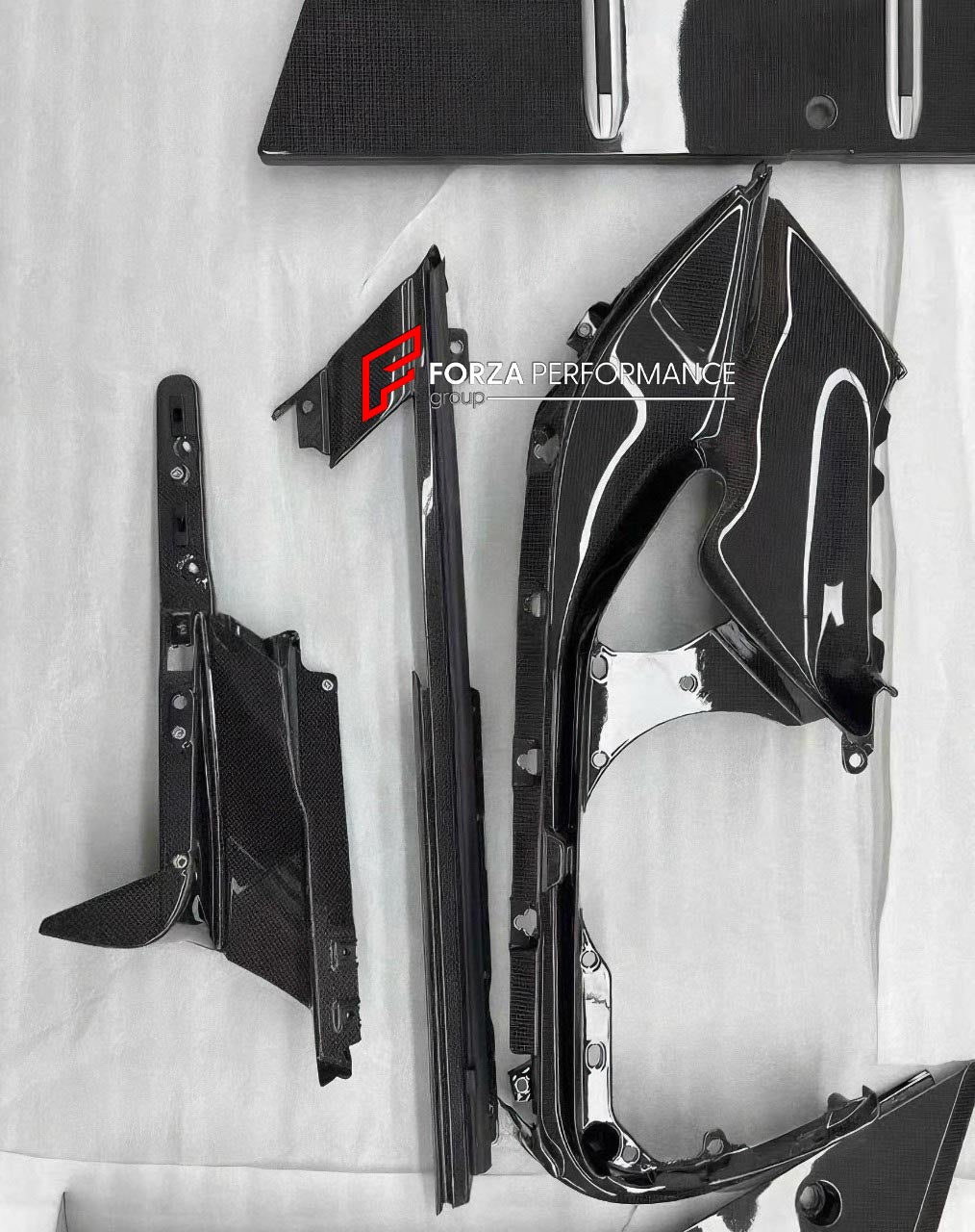CARBON EXTERIOR TRIMS KIT for FERRARI 12 CILINDRI 2025+