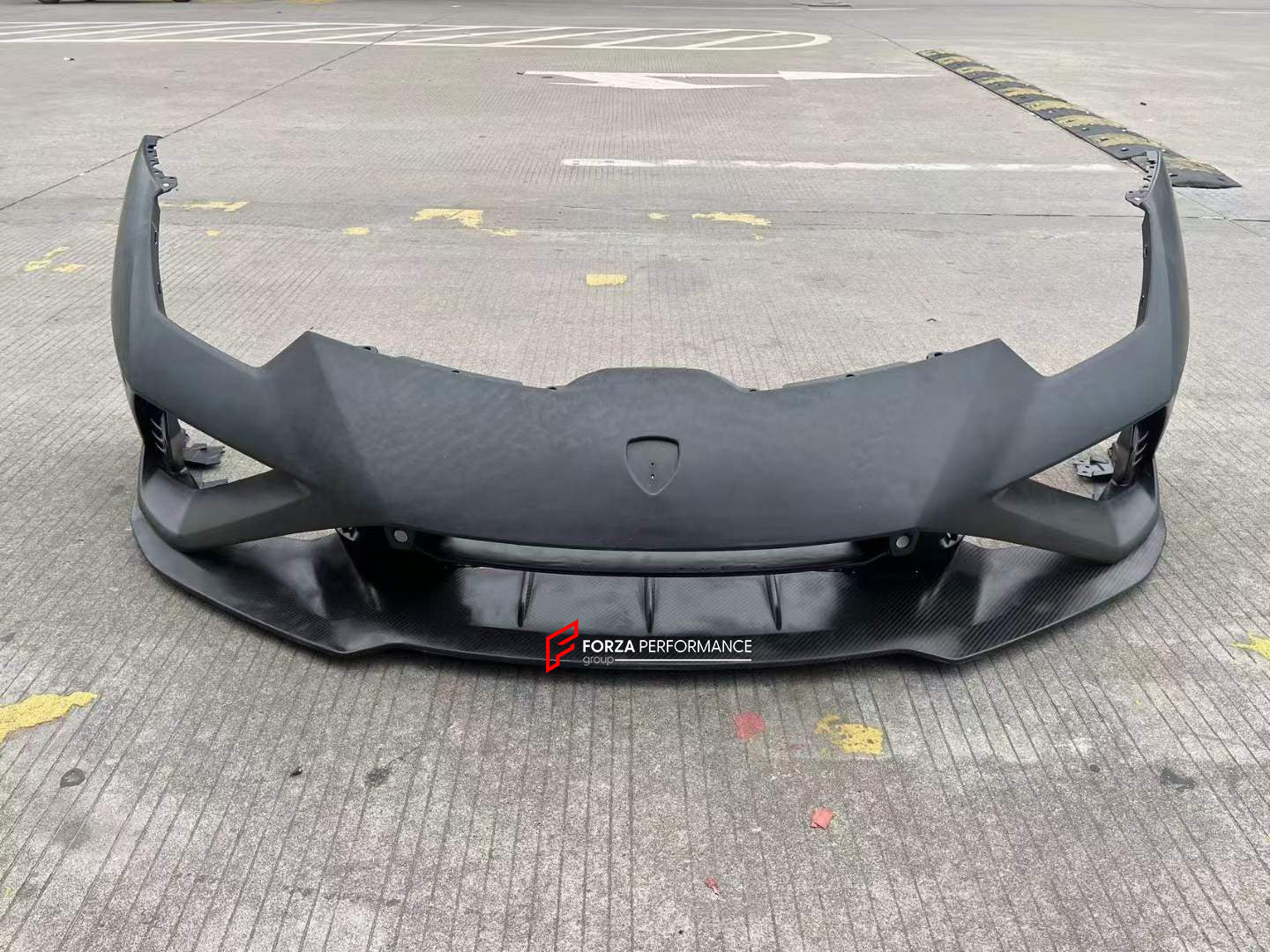 TECNICA STYLE FRONT BUMPER for LAMBORGHINI HURACAN LP580 LP610 EVO 2014 - 2023  Set includes:  Front Bumper