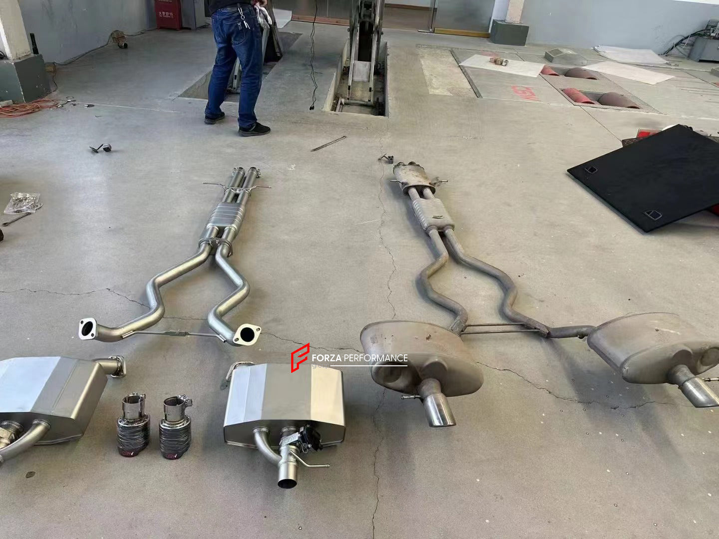 VALVED EXHAUST CATBACK MUFFLER for LAND ROVER RANGE ROVER SPORT L494 LCI 3.0T 2020+  Set includes:  Center Pipes Mufflers with valves Exhaust tips Valve control box with remote control (you may also reuse your factory exhaust valve motors)
