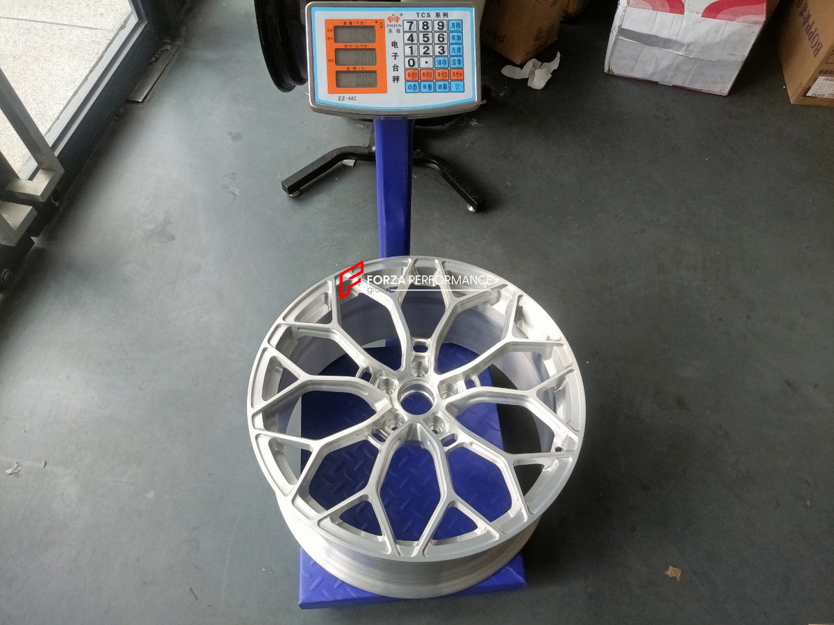 FORGED WHEELS RIMS FOR MCLAREN P47 SUV 2028+ Forza Performance custom fit buy Silver Multi-Spoke style design wheels