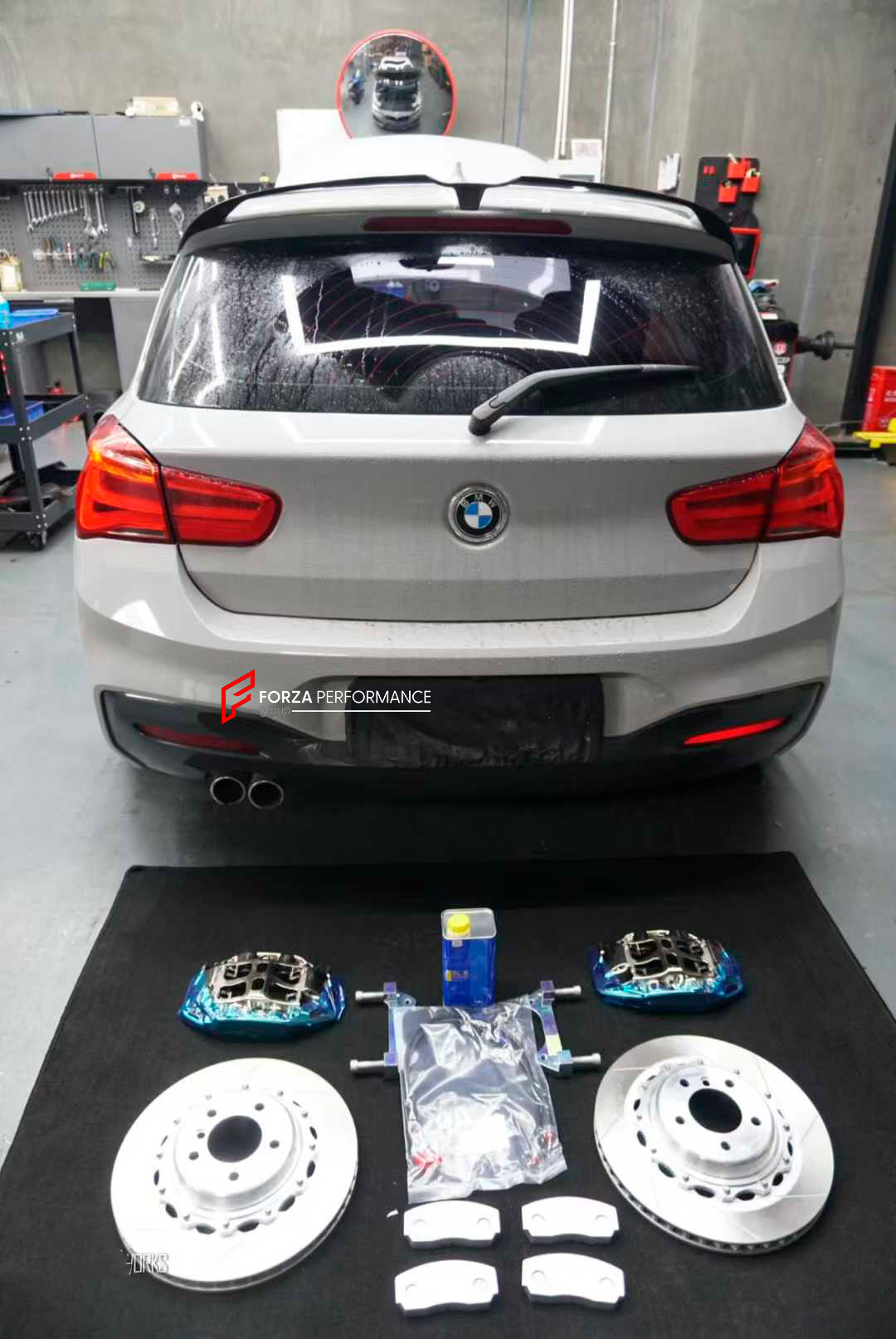 ADTORY X FORZA PERFORMANCE RACE BIG BRAKE KIT BBK for BMW 1 SERIES 120i F20 LCI 2015 - 2017
ADTORY Brake Kits are engineered as bolt on upgrades that work with the factory master cylinder and ABS, delivering stronger, more repeatable stops with the pedal feel you want. Whether you cruise the city, carve canyons, or chase lap times.
Highlights
Track-ready, heat-resistant components.
Jewel-like caliper finish is incredibly durable and easy to clean
Pistons are calibrated to integrate smoothly with the Fact