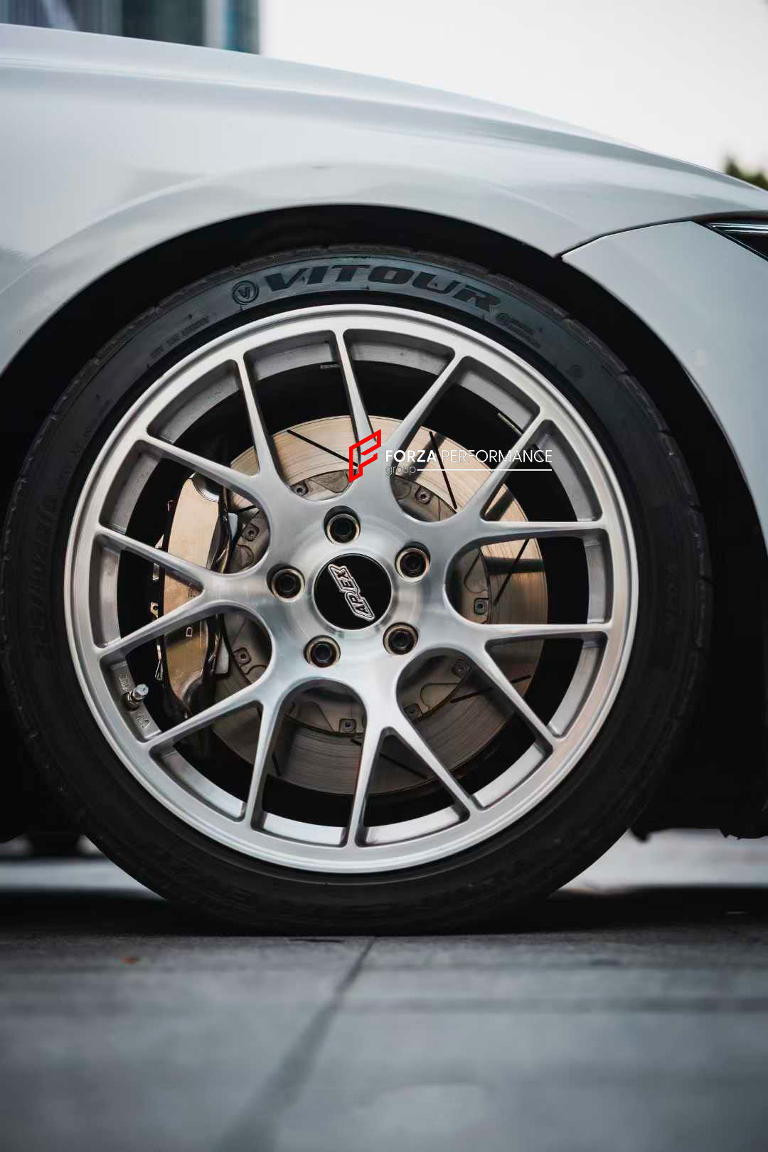 ADTORY X FORZA PERFORMANCE RACE BIG BRAKE KIT BBK for BMW 3 SERIES 335i F30 2011 - 2019

ADTORY Brake Kits are engineered as bolt on upgrades that work with the factory master cylinder and ABS, delivering stronger, more repeatable stops with the pedal feel you want. Whether you cruise the city, carve canyons, or chase lap times.

Highlights

Track-ready, heat-resistant components.
Jewel-like caliper finish is incredibly durable and easy to clean
Pistons are calibrated to integrate smoothly with the Factory 