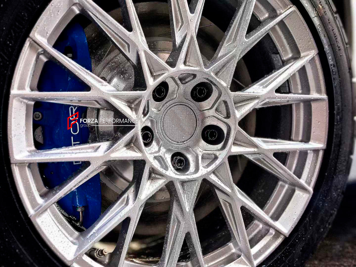 ADTORY X FORZA PERFORMANCE RACE BIG BRAKE KIT BBK for GAC E9 2023+

ADTORY Brake Kits are engineered as bolt on upgrades that work with the factory master cylinder and ABS, delivering stronger, more repeatable stops with the pedal feel you want. Whether you cruise the city, carve canyons, or chase lap times.

Highlights

Track-ready, heat-resistant components.
Jewel-like caliper finish is incredibly durable and easy to clean
Pistons are calibrated to integrate smoothly with the Factory OEM master cylinder a