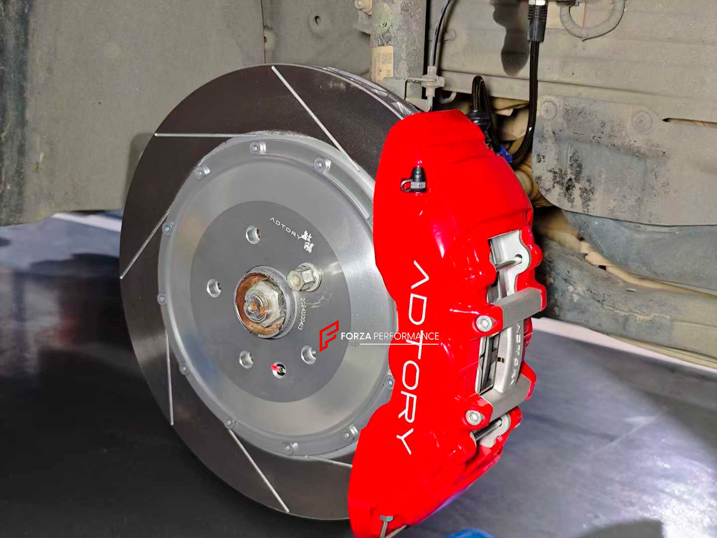 ADTORY X FORZA PERFORMANCE RACE BIG BRAKE KIT BBK for GAC GS8 II 2 2021+

ADTORY Brake Kits are engineered as bolt on upgrades that work with the factory master cylinder and ABS, delivering stronger, more repeatable stops with the pedal feel you want. Whether you cruise the city, carve canyons, or chase lap times.

Highlights

Track-ready, heat-resistant components.
Jewel-like caliper finish is incredibly durable and easy to clean
Pistons are calibrated to integrate smoothly with the Factory OEM master cyli