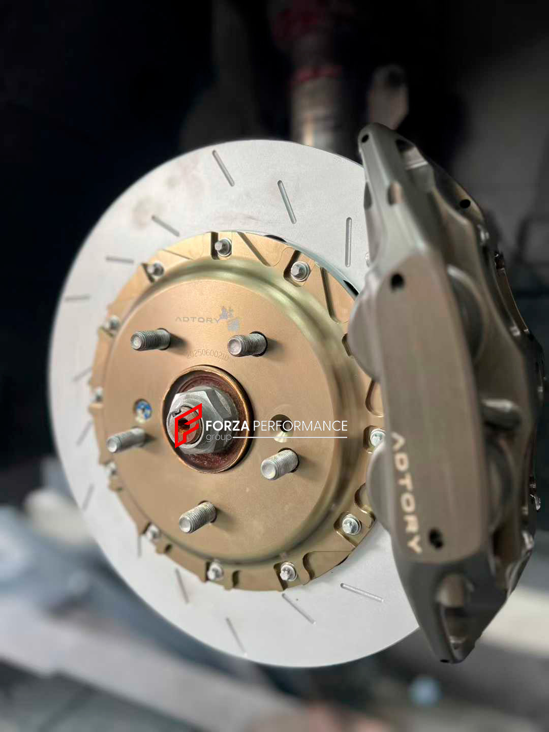 ADTORY X FORZA PERFORMANCE RACE BIG BRAKE KIT BBK for HONDA CIVIC SI FC1 2017 - 2020
ADTORY Brake Kits are engineered as bolt on upgrades that work with the factory master cylinder and ABS, delivering stronger, more repeatable stops with the pedal feel you want. Whether you cruise the city, carve canyons, or chase lap times.
Highlights
Track-ready, heat-resistant components.
Jewel-like caliper finish is incredibly durable and easy to clean
Pistons are calibrated to integrate smoothly with the Factory OEM