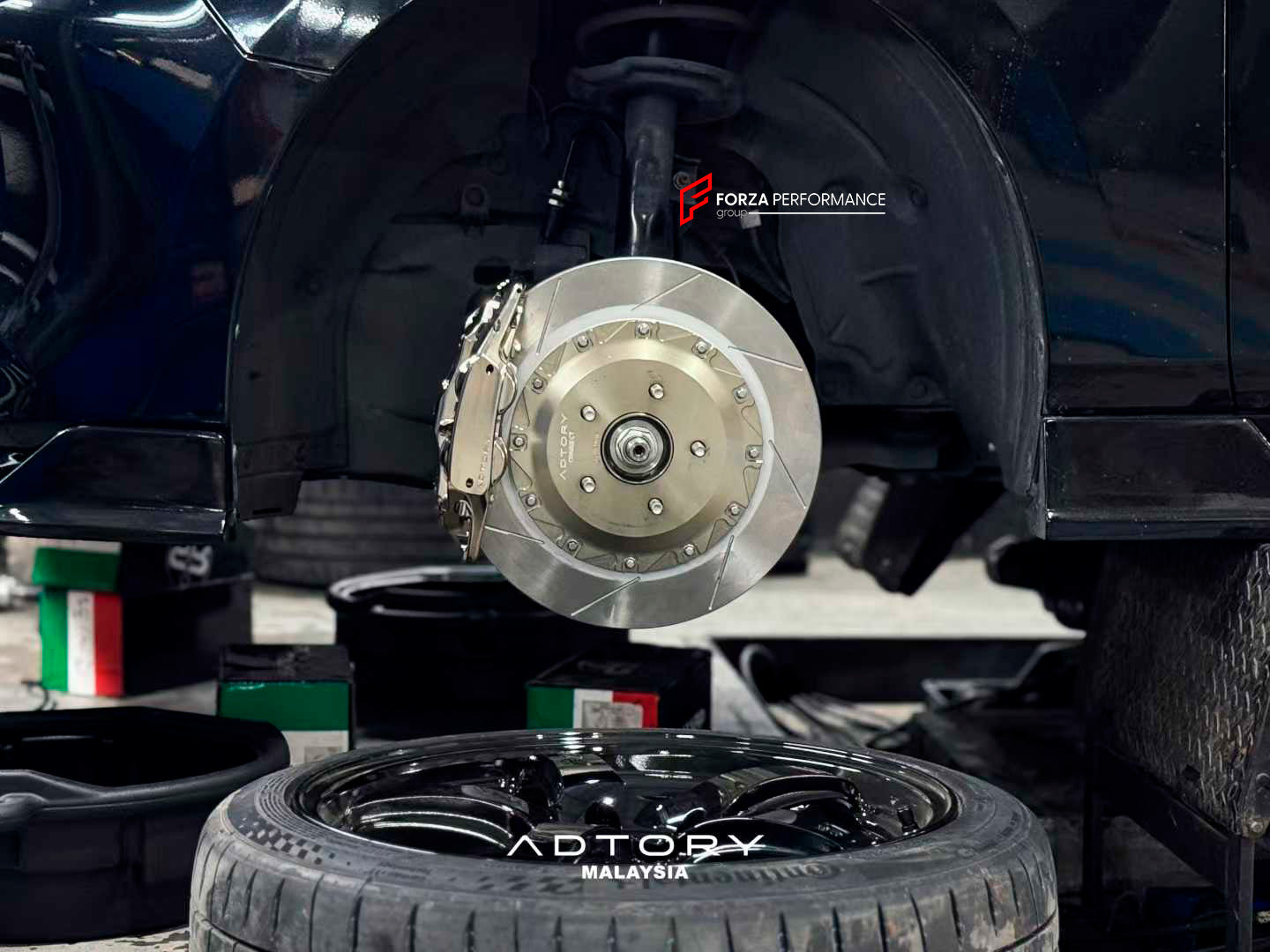 ADTORY X FORZA PERFORMANCE RACE BIG BRAKE KIT BBK for MAZDA 3 IV BP 2019+

ADTORY Brake Kits are engineered as bolt on upgrades that work with the factory master cylinder and ABS, delivering stronger, more repeatable stops with the pedal feel you want. Whether you cruise the city, carve canyons, or chase lap times.

Highlights

Track-ready, heat-resistant components.
Jewel-like caliper finish is incredibly durable and easy to clean
Pistons are calibrated to integrate smoothly with the Factory OEM master cyl