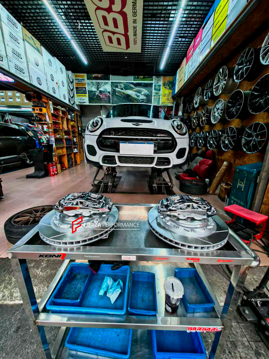 ADTORY X FORZA PERFORMANCE RACE BIG BRAKE KIT BBK for MINI JCW F56 FACELIFT 2021 - 2024

ADTORY Brake Kits are engineered as bolt on upgrades that work with the factory master cylinder and ABS, delivering stronger, more repeatable stops with the pedal feel you want. Whether you cruise the city, carve canyons, or chase lap times.

Highlights

Track-ready, heat-resistant components.
Jewel-like caliper finish is incredibly durable and easy to clean
Pistons are calibrated to integrate smoothly with the Factory 