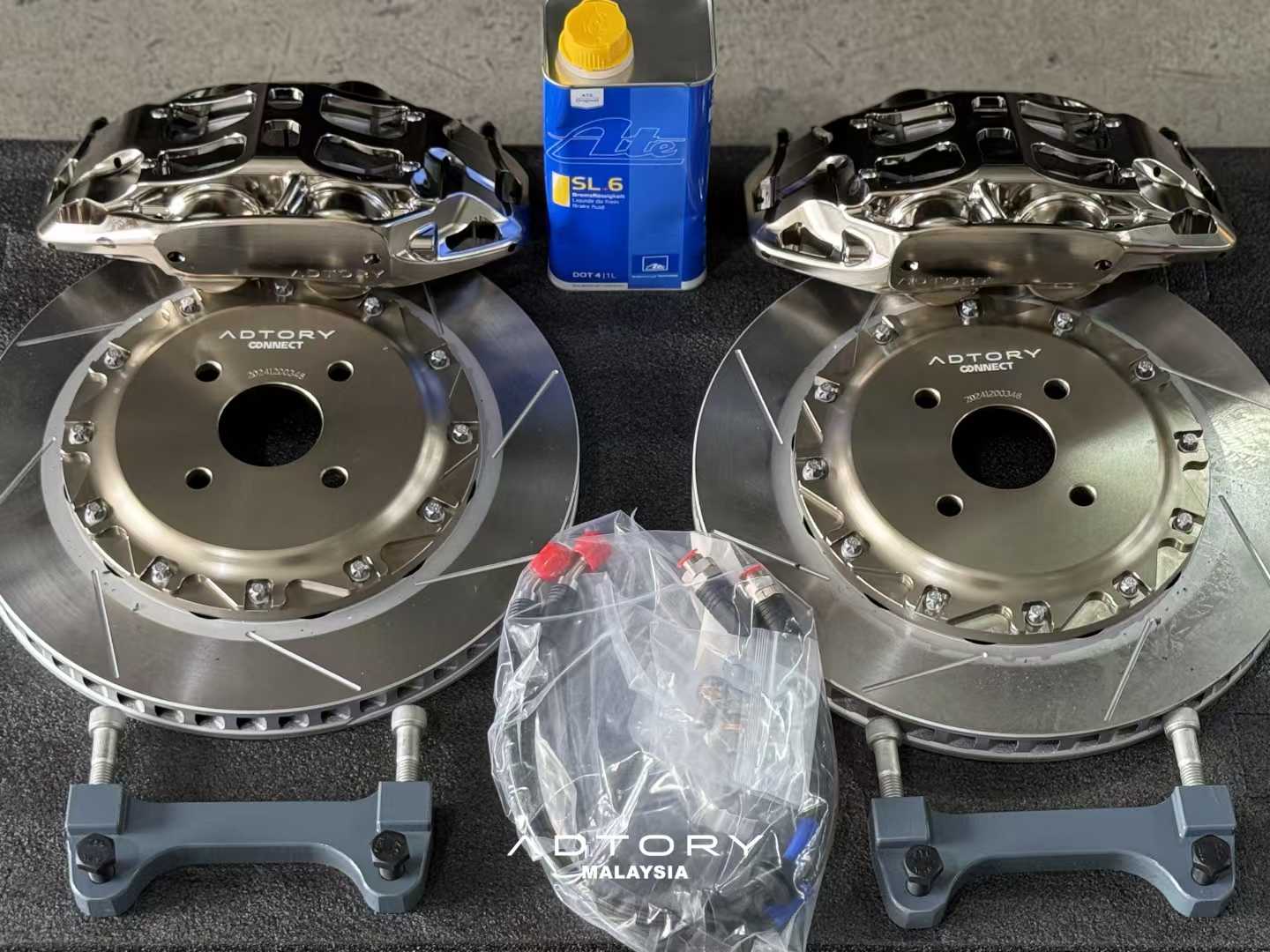 ADTORY X FORZA PERFORMANCE RACE BIG BRAKE KIT BBK for TOYOTA VIOS IV AC100 2022+

ADTORY Brake Kits are engineered as bolt on upgrades that work with the factory master cylinder and ABS, delivering stronger, more repeatable stops with the pedal feel you want. Whether you cruise the city, carve canyons, or chase lap times.

Highlights

Track-ready, heat-resistant components.
Jewel-like caliper finish is incredibly durable and easy to clean
Pistons are calibrated to integrate smoothly with the Factory OEM mas