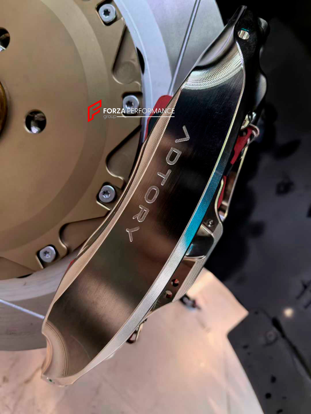 ADTORY X FORZA PERFORMANCE RACE BIG BRAKE KIT BBK for VOLVO XC60 2 FACELIFT 2021+
ADTORY Brake Kits are engineered as bolt on upgrades that work with the factory master cylinder and ABS, delivering stronger, more repeatable stops with the pedal feel you want. Whether you cruise the city, carve canyons, or chase lap times.
Highlights
Track-ready, heat-resistant components.
Jewel-like caliper finish is incredibly durable and easy to clean
Pistons are calibrated to integrate smoothly with the Factory OEM ma