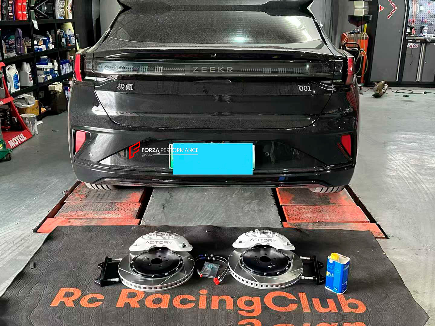 ADTORY X FORZA PERFORMANCE RACE BIG BRAKE KIT BBK for ZEEKR 001 FACELIFT 2023+

ADTORY Brake Kits are engineered as bolt on upgrades that work with the factory master cylinder and ABS, delivering stronger, more repeatable stops with the pedal feel you want. Whether you cruise the city, carve canyons, or chase lap times.

Highlights

Track-ready, heat-resistant components.
Jewel-like caliper finish is incredibly durable and easy to clean
Pistons are calibrated to integrate smoothly with the Factory OEM maste