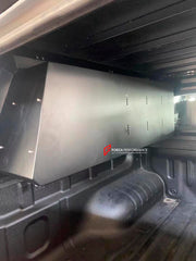 ALUMINIUM CANOPY SIDE KITCHEN for DODGE RAM FORD F-150 GMC SIERRA TOYOTA TUNDRA CHEVROLET SILVERADO Forza Performance Custom fit
Set includes:

Canopy Side Kitchen
Material: Aluminium

NOTE: Professional installation is required.