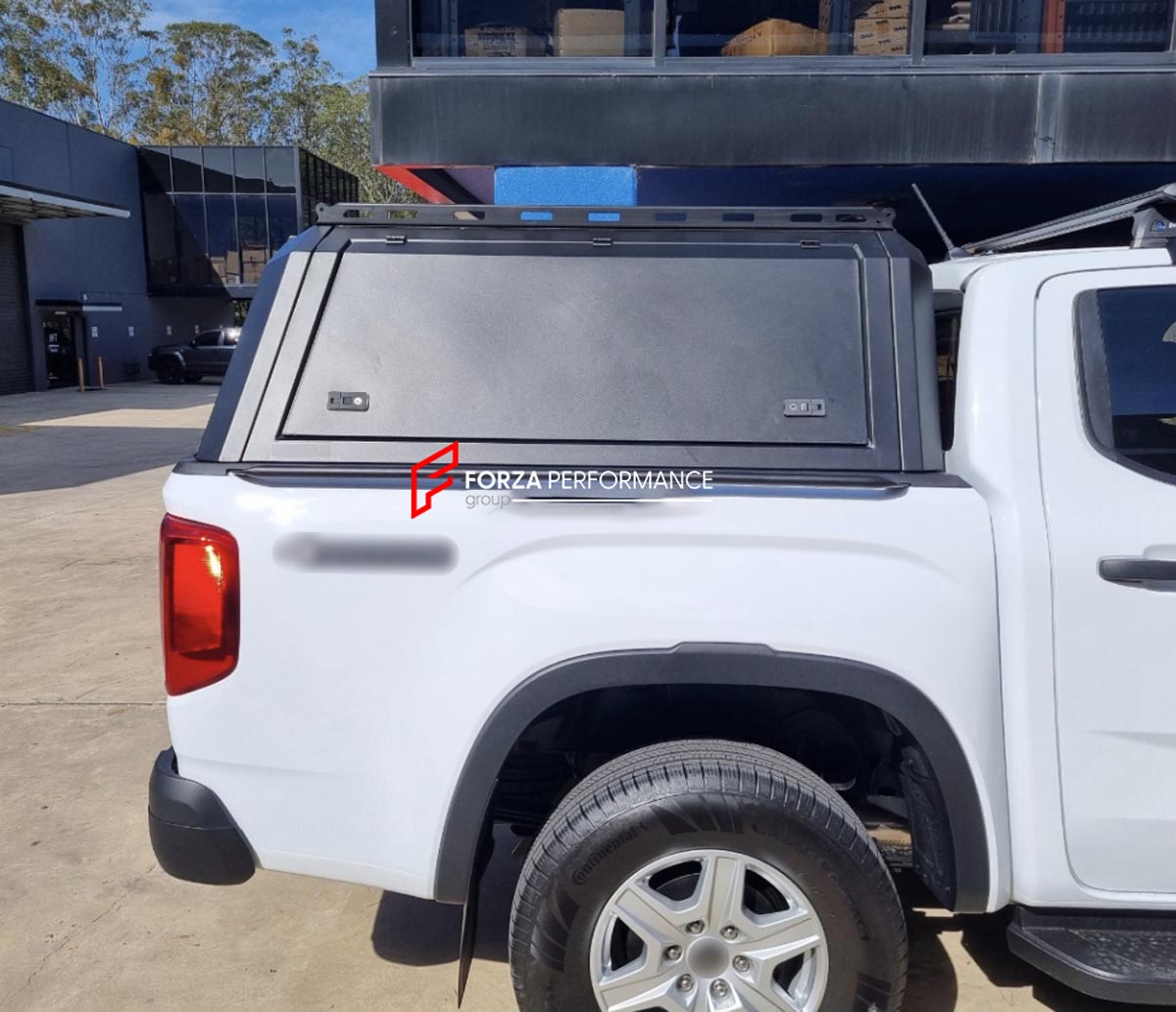 ALUMINIUM PICKUP CANOPY HARD TOP for VOLKSWAGEN AMAROK 2022+ Forza Performance Custom fit
Set includes:

Pickup Canopy Hard Top
Material: Aluminium

NOTE: Professional installation is required.