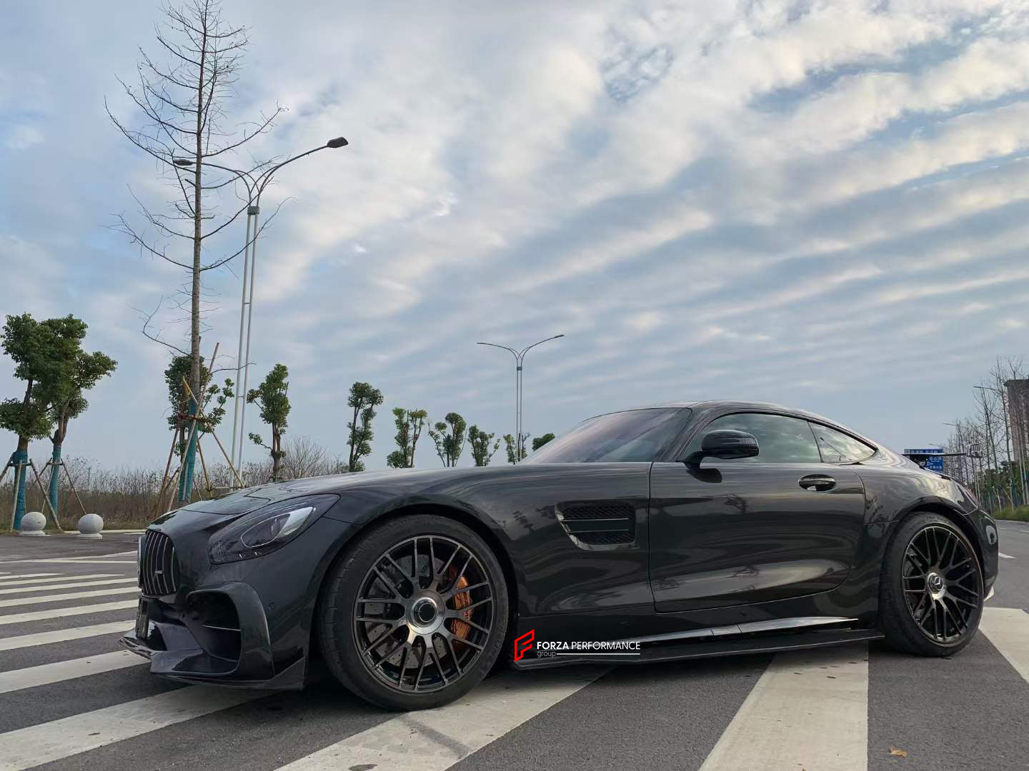 RENNTECH CARBON BODY KIT FOR MERCEDES BENZ AMG GT C190 2017+