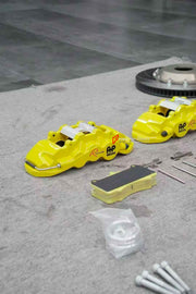 We manufacture premium quality carbon ceramic brakes discs rotors for LAND ROVER RANGE ROVER 400PS L460 2021+ in any size

Specification:

Authentic AP Racing CP8521 6 Pot Front Brake Calipers
Front disc: 410 mm, thickness 32 mm


Includes: brake disсs / rotors, brake pads, brackets for calipers, hoses.

BRAKE DISCS ROTORS CAN BE MADE FOR YOUR CAR IN ANY SIZE AND UPGRADED FROM IRON / STEEL DISCS TO CARBON CERAMIC

PLEASE INCLUDE YOUR CAR VIN, MODEL, YEAR AND WHEELS SIZE.

Note: Professional installation req