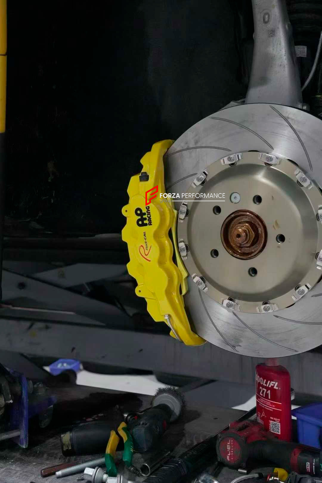 We manufacture premium quality carbon ceramic brakes discs rotors for LAND ROVER RANGE ROVER 400PS L460 2021+ in any size

Specification:

Authentic AP Racing CP8521 6 Pot Front Brake Calipers
Front disc: 410 mm, thickness 32 mm


Includes: brake disсs / rotors, brake pads, brackets for calipers, hoses.

BRAKE DISCS ROTORS CAN BE MADE FOR YOUR CAR IN ANY SIZE AND UPGRADED FROM IRON / STEEL DISCS TO CARBON CERAMIC

PLEASE INCLUDE YOUR CAR VIN, MODEL, YEAR AND WHEELS SIZE.

Note: Professional installation req