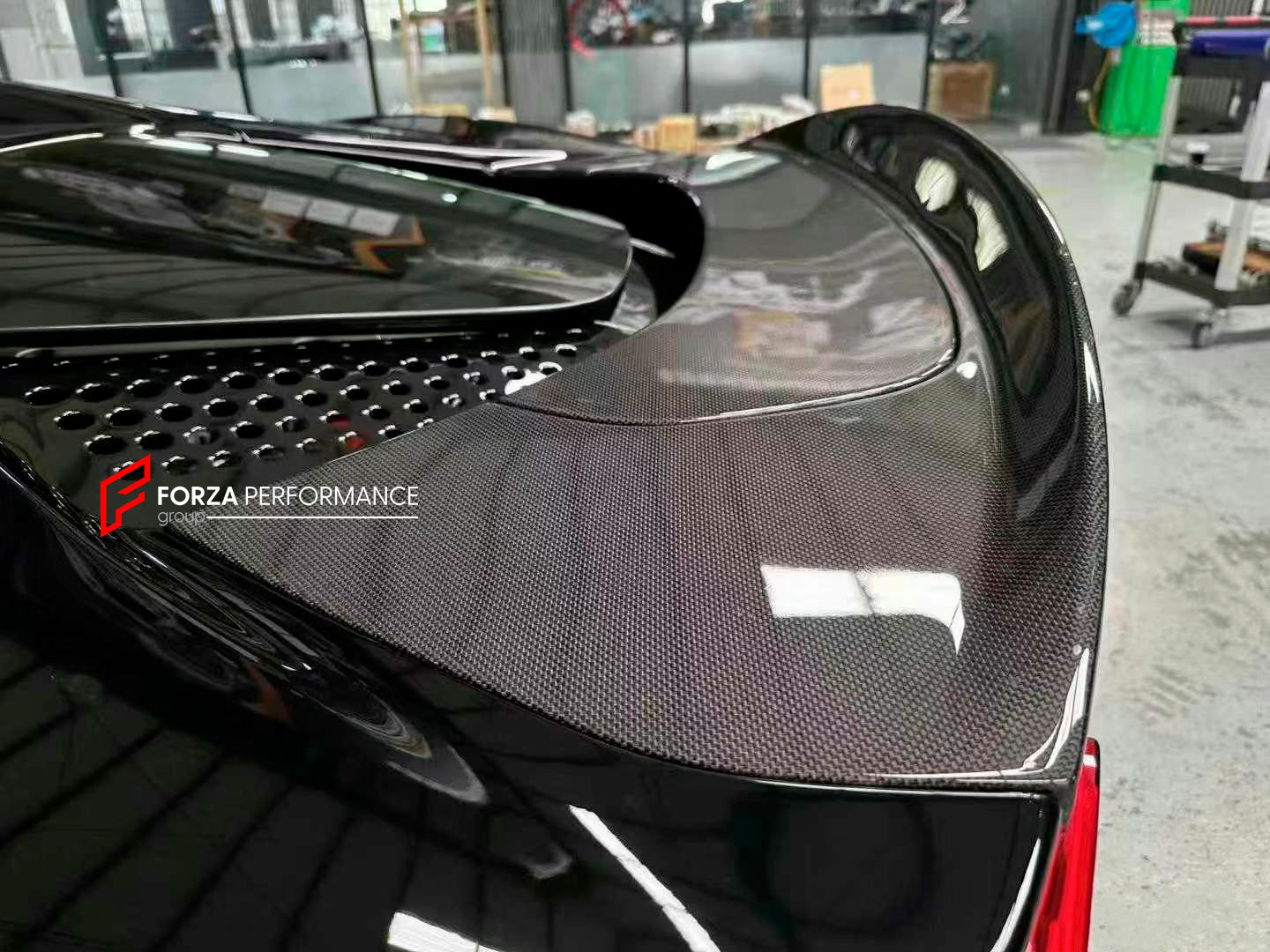 ASSETTO FIORANO DRY CARBON TRUNK SPOILER FOR FERRARI SF90 STRADALE  Set includes:  Trunk Spoiler