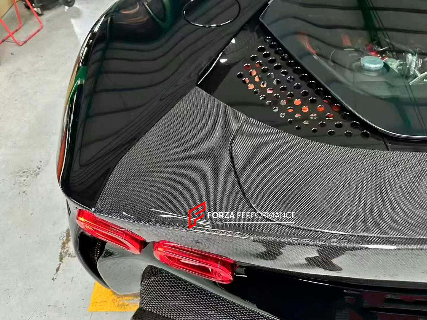 ASSETTO FIORANO DRY CARBON TRUNK SPOILER FOR FERRARI SF90 STRADALE  Set includes:  Trunk Spoiler