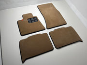 AUSTRALIAN WOOL FLOOR MATS for ROLLS ROYCE CULLINAN I II 2018+
Set includes:

Floor Mats
Material: Australian Wool