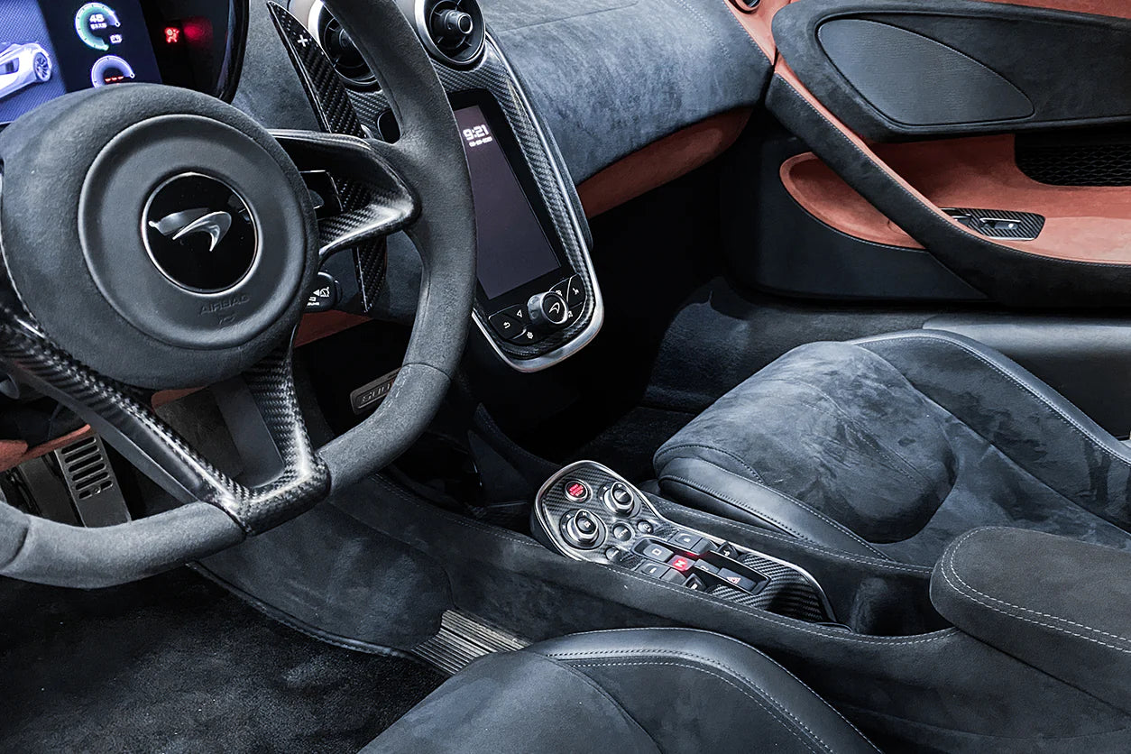 AUTHENTIC DARWINPRO DRY CARBON INTERIORS for MCLAREN 540C 570S 570GT 600LT 2015 - 2021
Set includes:

One set of Interiors (6pcs)
Material: Carbon

NOTE: Professional installation is required