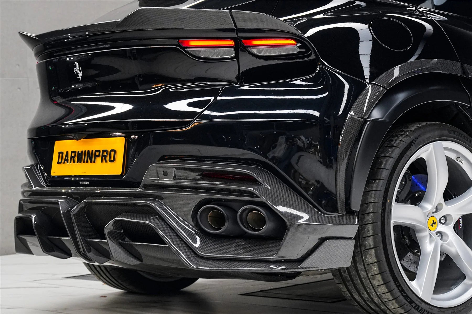 Set includes:

Front Bumper
Hood / Bonnet
Side Skirts
Fender Flares
Rear Bumper
Material: Carbon

NOTE: Professional installation is required.